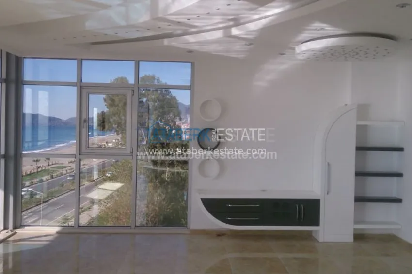 Просторные квартиры на первой береговой линии в новом комплексе 11 