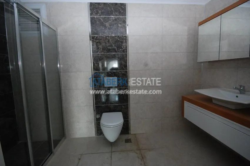 3+1 apartment in Mahmutlar 12 