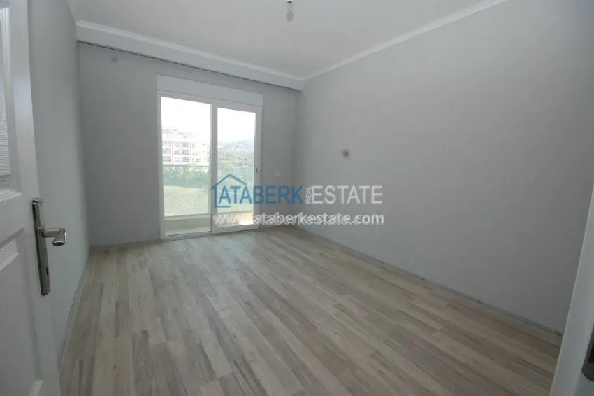 3+1 apartment in Mahmutlar 18 