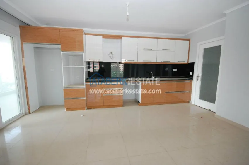 3+1 apartment in Mahmutlar 22 