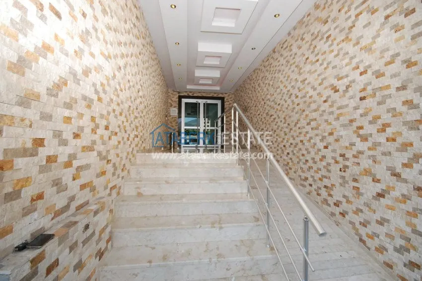 3+1 apartment in Mahmutlar 32 