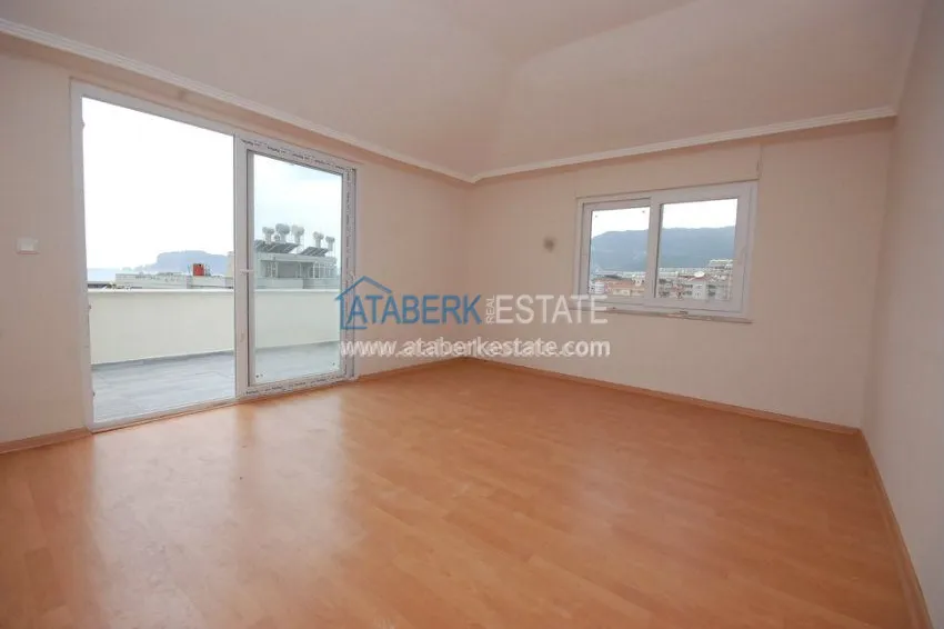 Duplex penthouse in Tosmur 17 