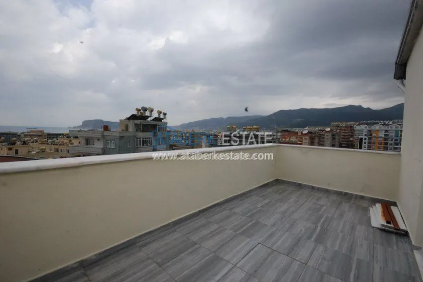 Duplex penthouse in Tosmur 18 