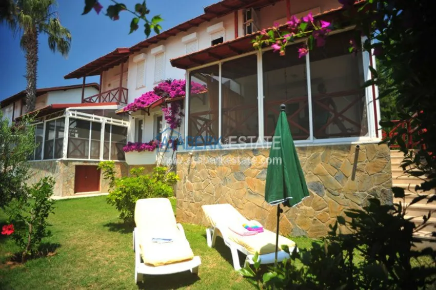 Вилла в районе Демирташ всего в 300 метрах от Средиземного моря. 4 