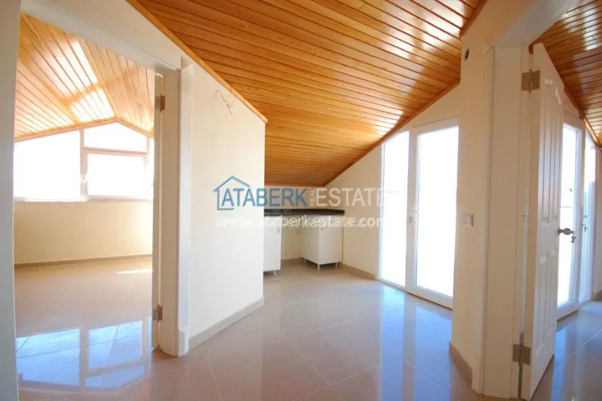 Green complex with a large territory in Oba 12