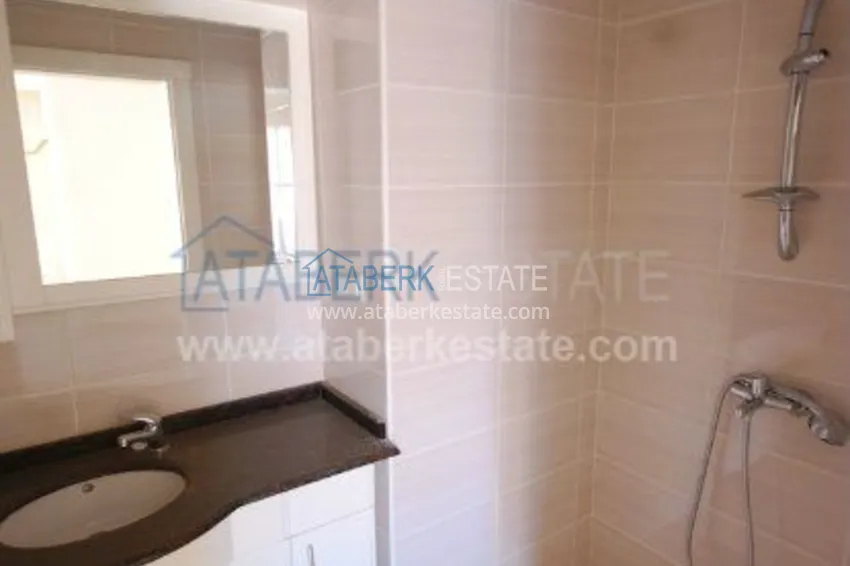 Green complex with a large territory in Oba 17