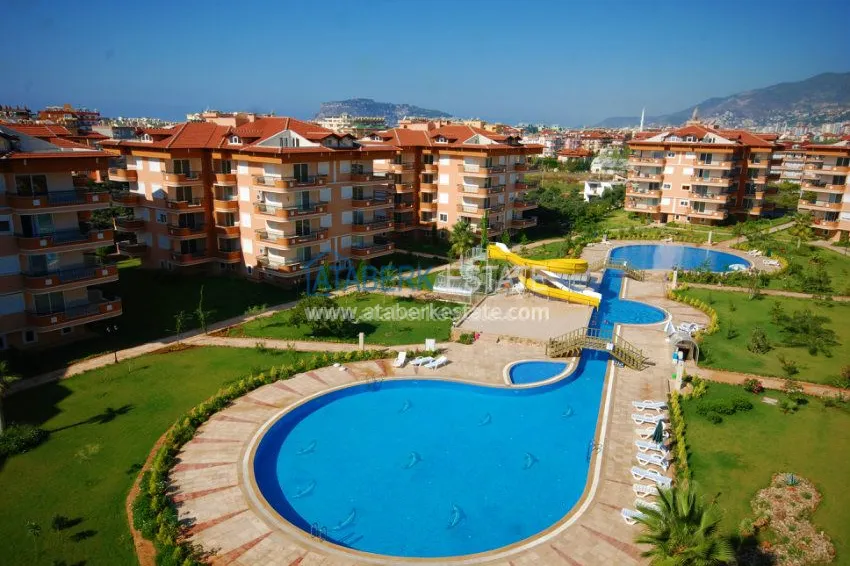 Green complex with a large territory in Oba 24