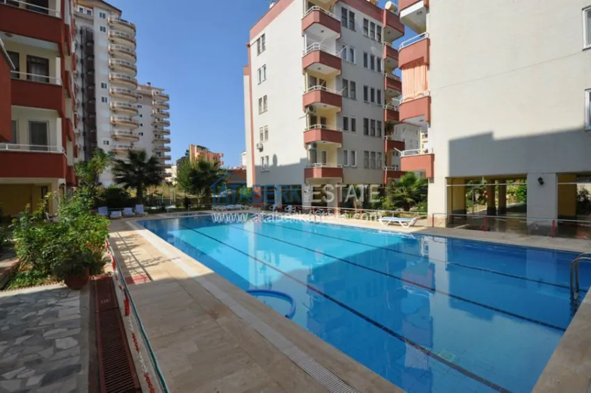 Недорогая квартира с ремонтом в комплексе с бассейном 9 