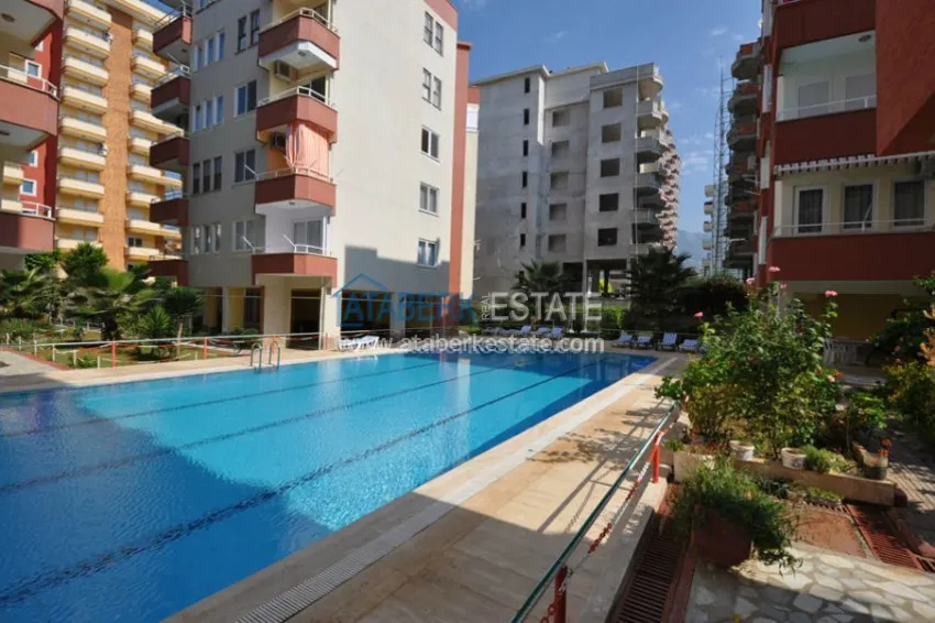 Недорогая квартира с ремонтом в комплексе с бассейном 10 