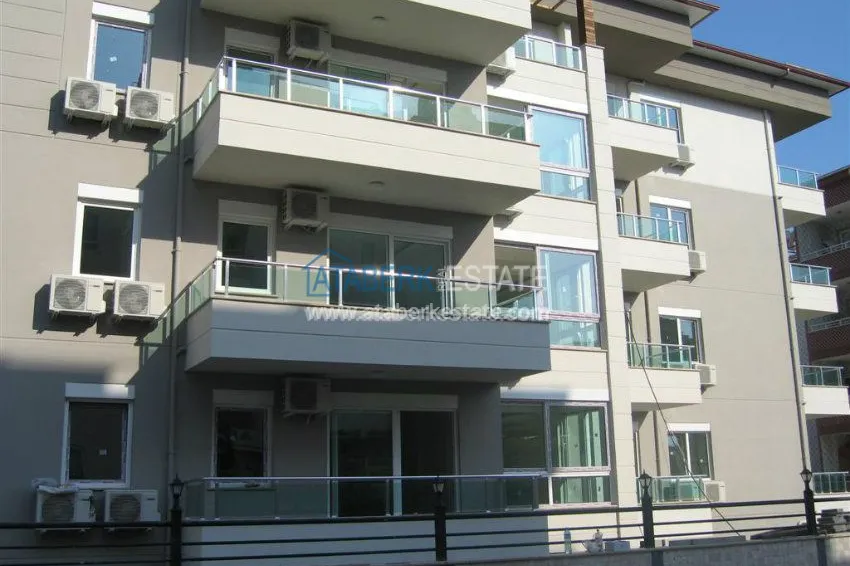 Двухуровневая квартира с двумя спальнями в уютном комплексе 35 