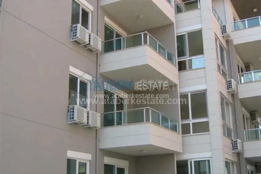 Двухуровневая квартира с двумя спальнями в уютном комплексе 36 