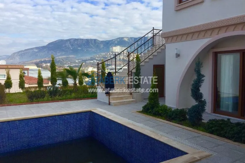 Villas with private pools in Kargicak 22