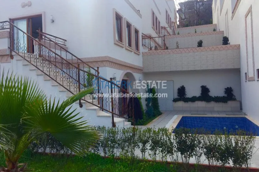 Villas with private pools in Kargicak 26