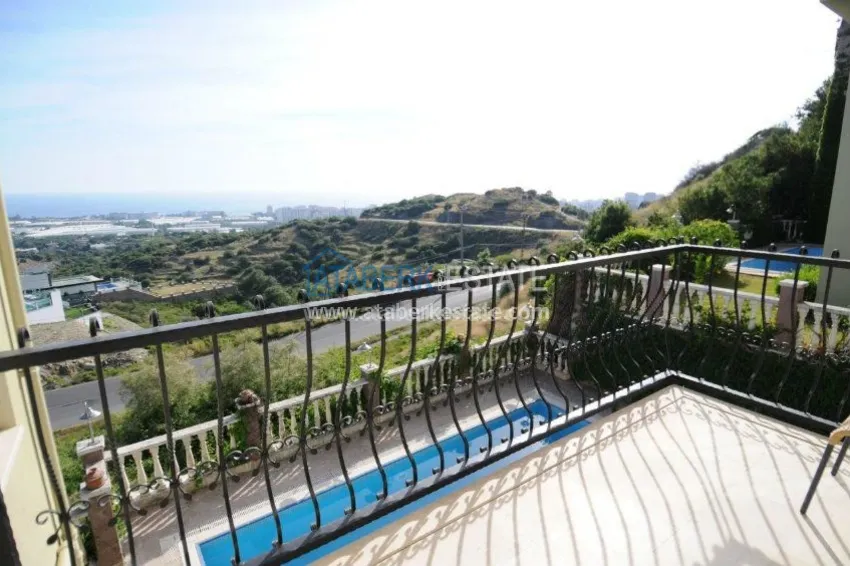 Villa in GoldCity complex from the owner 8 