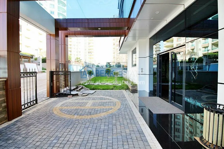 Просторный пентхаус 5+1 в Махмутларе от собственника 10 