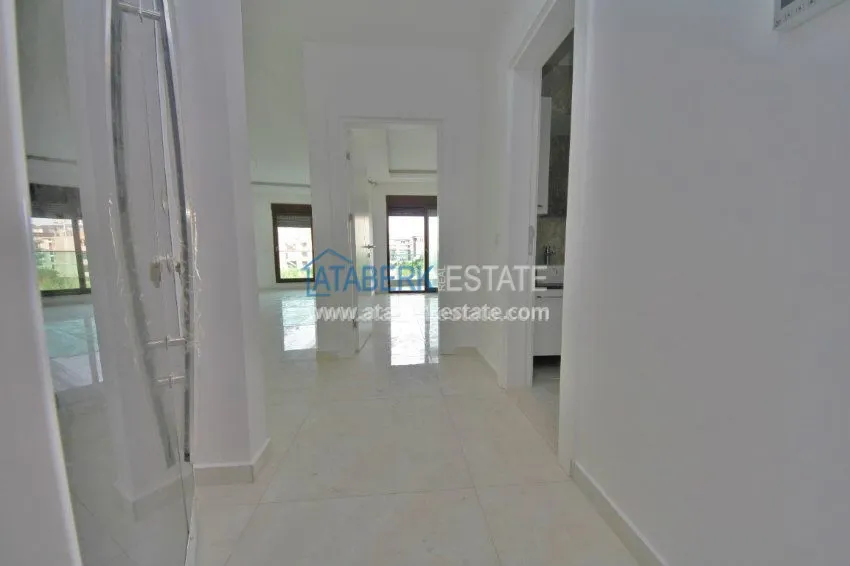 1+1 apartment in the new complex in Kestel 7 