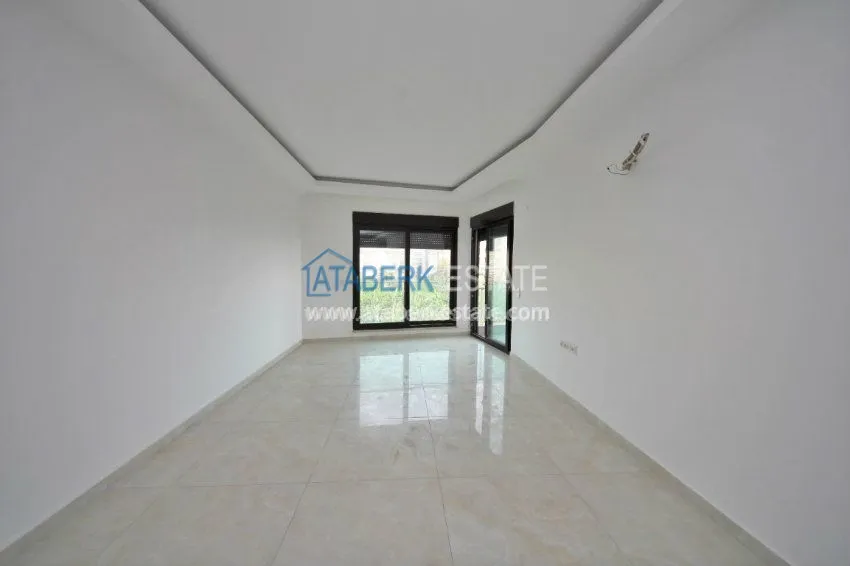 1+1 apartment in the new complex in Kestel 10 