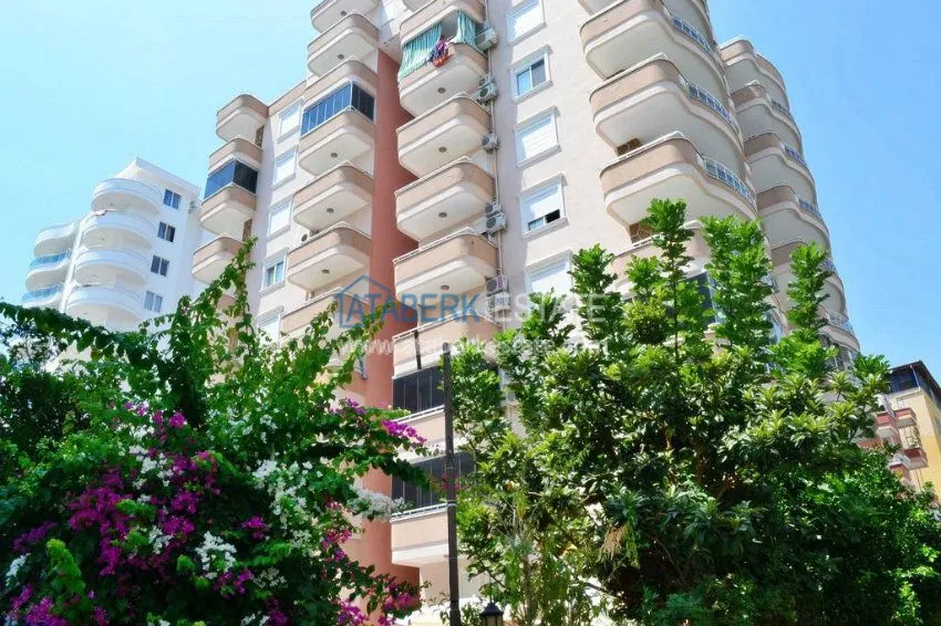 Трехкомнатные апартаменты в районе Махмутлар 9 