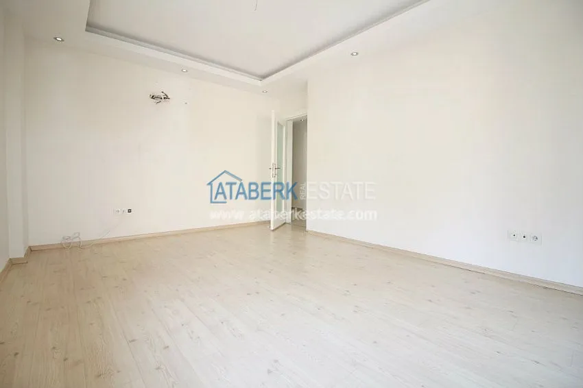 Четырехкомнатная квартира в самом центре 16 