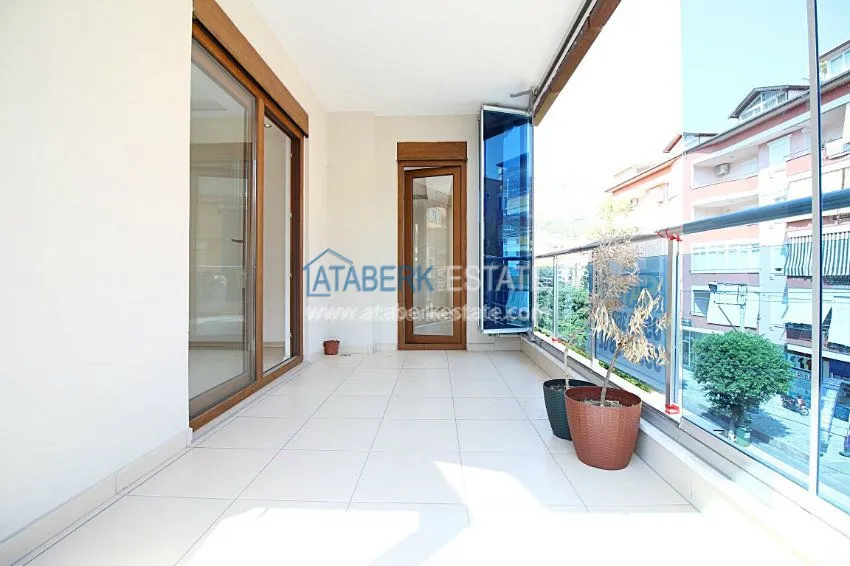 Четырехкомнатная квартира в самом центре 25 