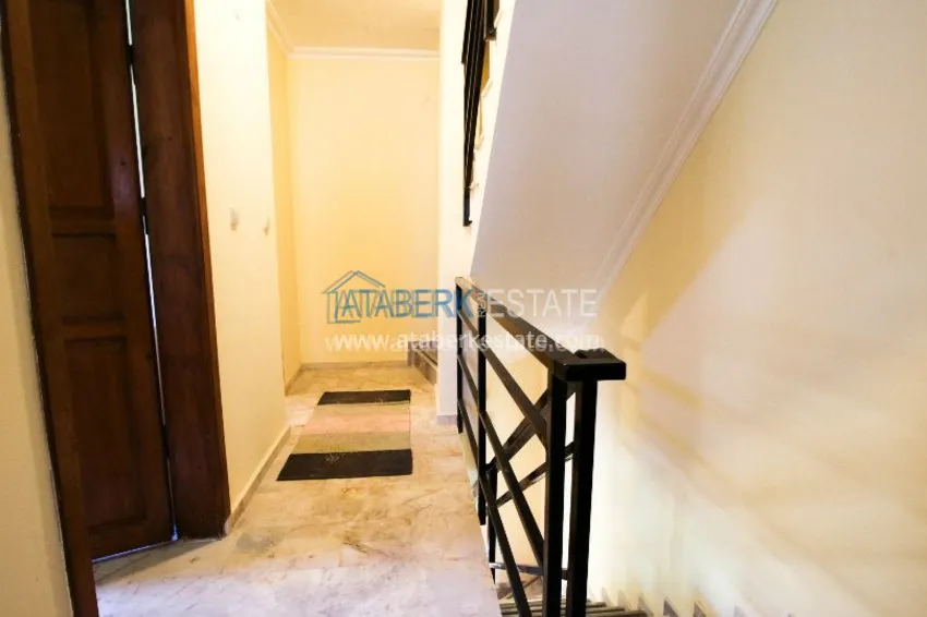 Townhouse near the sea for a cheap price 7 