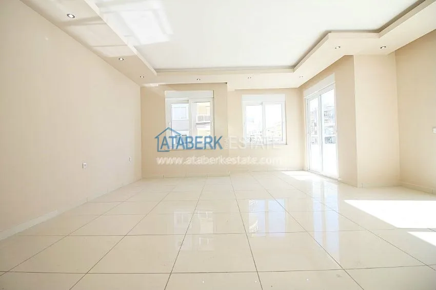 Четырехкомнатные апартаменты в районе Махмутлар 9 