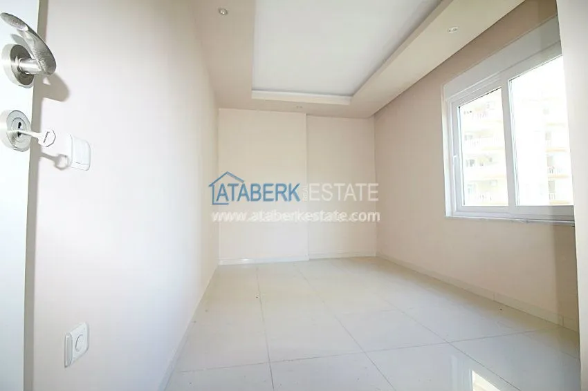 Четырехкомнатные апартаменты в районе Махмутлар 21 