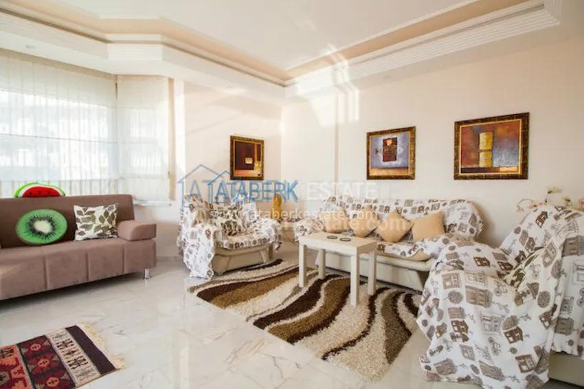 Excellent two bedroom apartment on the very beach! 12 