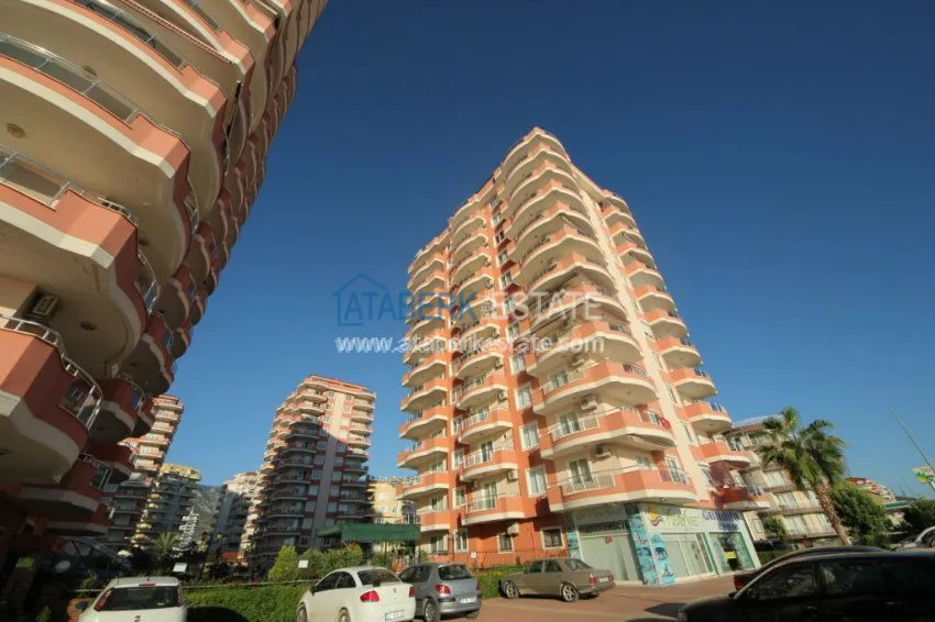 Furnished beachfront 2+1 apartment in Mahmutlar 4 