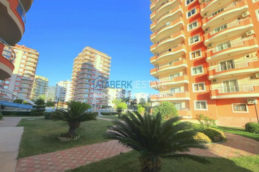 Furnished beachfront 2+1 apartment in Mahmutlar 5 