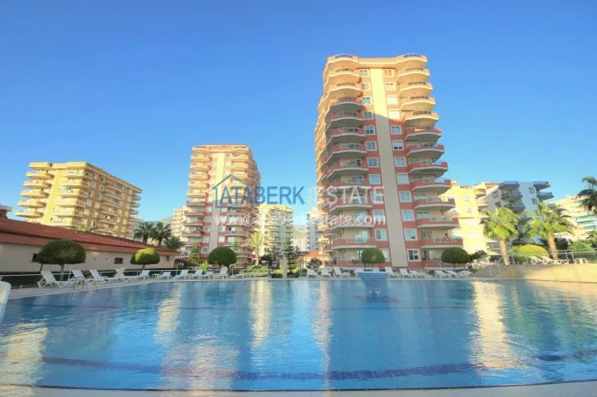Furnished beachfront 2+1 apartment in Mahmutlar 8 