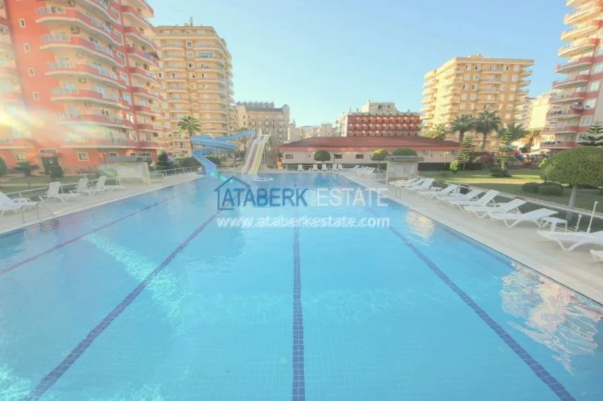 Furnished beachfront 2+1 apartment in Mahmutlar 10 