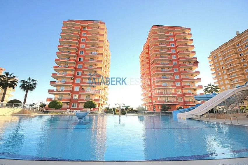 Furnished beachfront 2+1 apartment in Mahmutlar 11 
