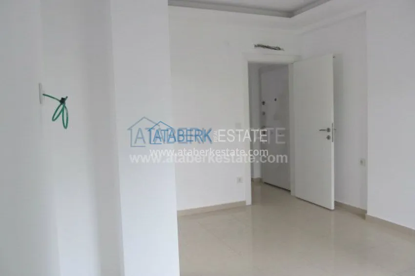 Новая двухкомнатная квартира в центре Аланьи. 13 