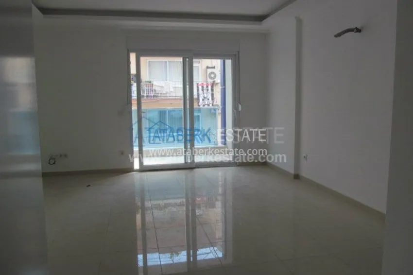 Новая двухкомнатная квартира в центре Аланьи. 15 