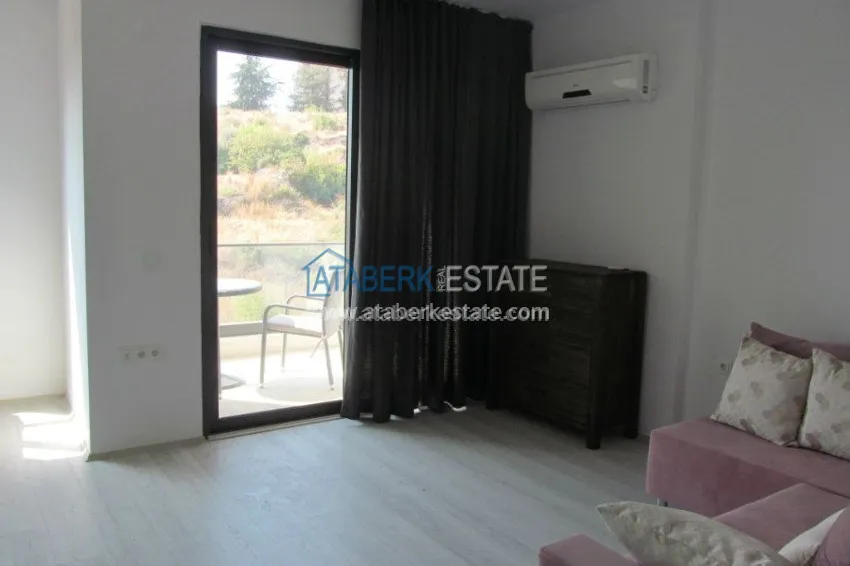 Меблированная студия с видом на Средиземное море. 2 