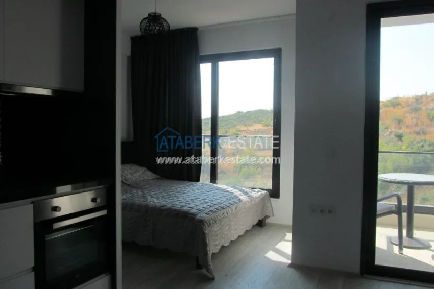 Меблированная студия с видом на Средиземное море. 4 