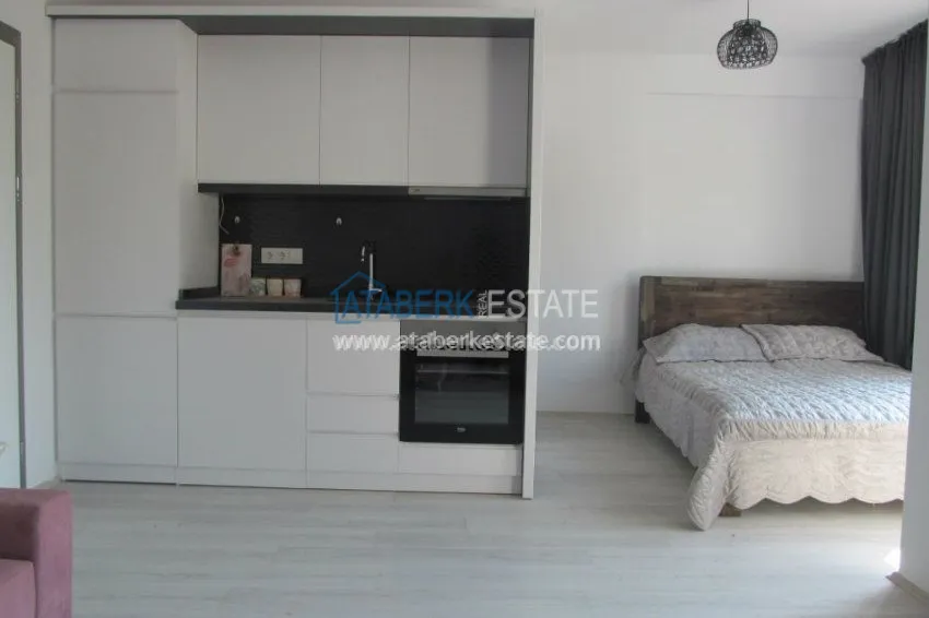 Меблированная студия с видом на Средиземное море. 6 