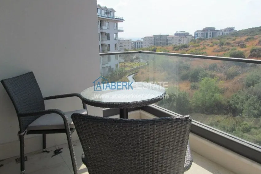 Меблированная студия с видом на Средиземное море. 10 