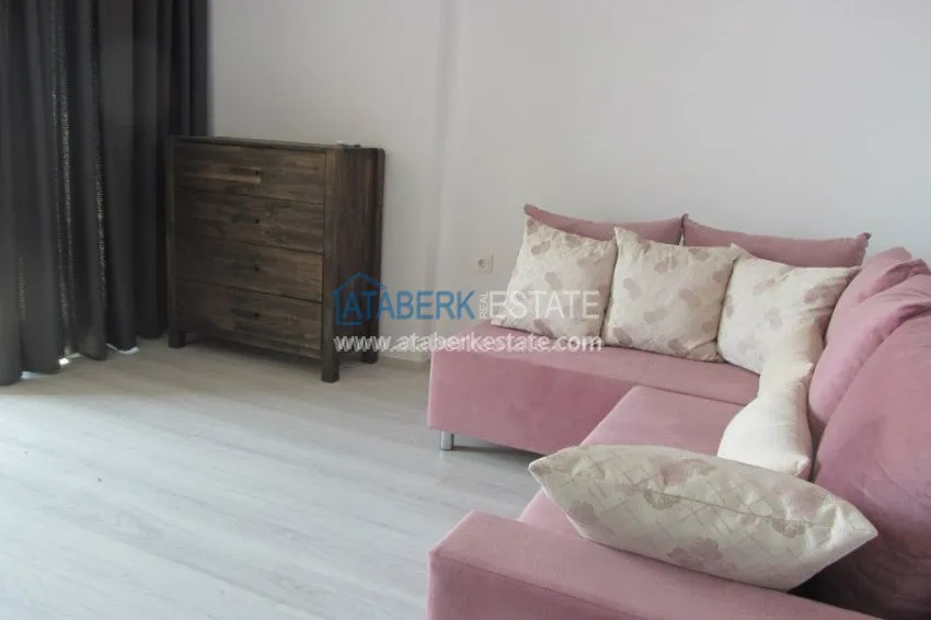 Меблированная студия с видом на Средиземное море. 12 