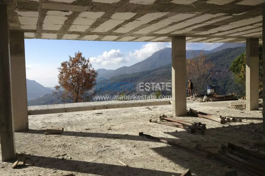 Особняк на этапе строительства у горной реки Дымчай 10