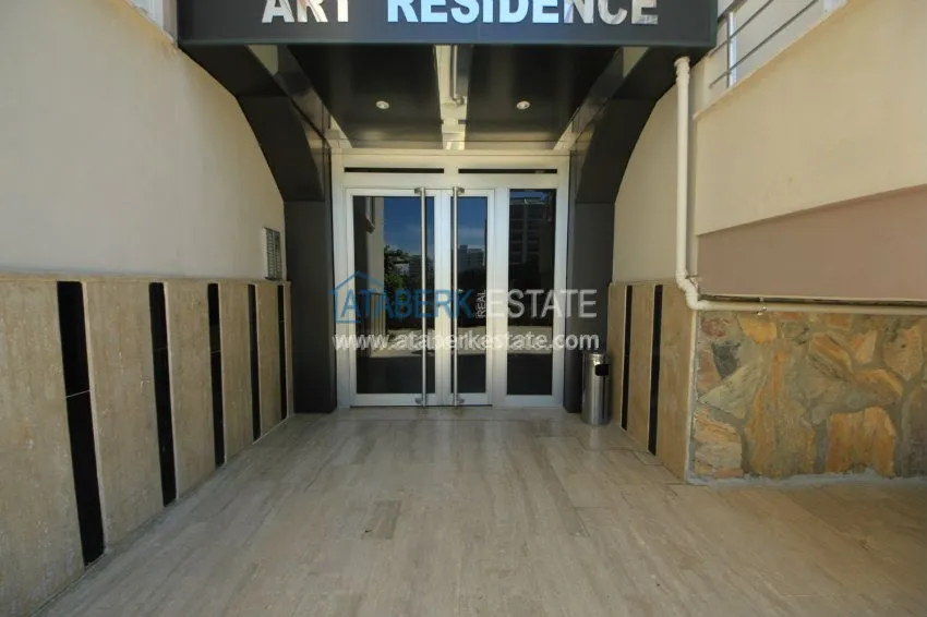 Spacious 2+1 apartment in Mahmutlar 15 