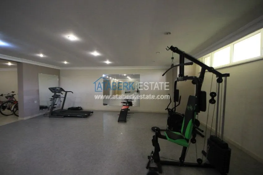 Spacious 2+1 apartment in Mahmutlar 16 