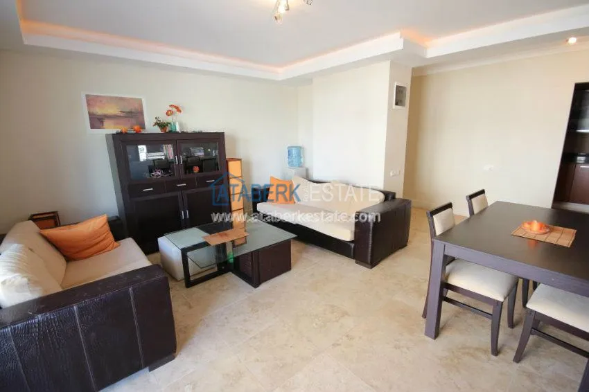 Просторная квартира для большой семьи в жилом комплексе 19 