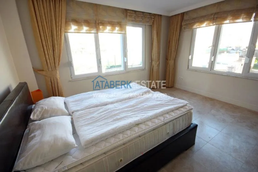 Просторная квартира для большой семьи в жилом комплексе 30 