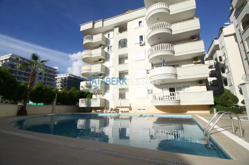 Duplex, which has an area of 200 sq. m., in Oba 1 