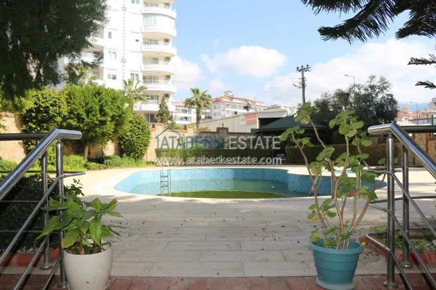 Апартаменты с видом на море в районе Конаклы. 35 