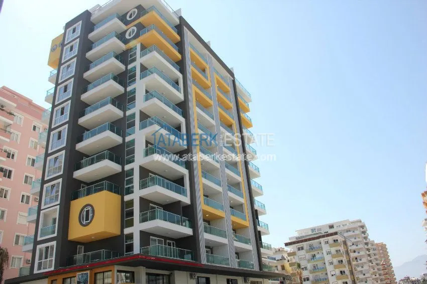 1+1 apartment in famous Mahmutlar 1 