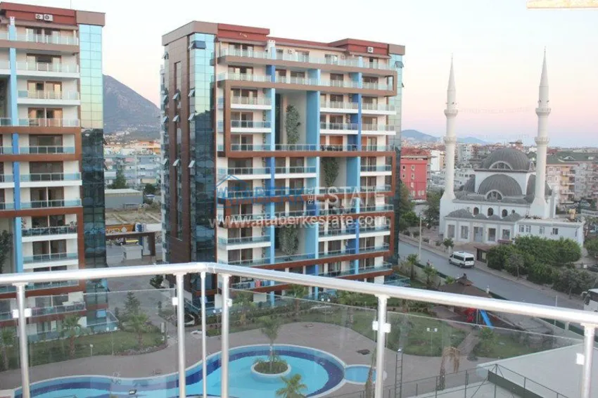 Прекрасная двухкомнатная квартира от собственника рядом с торговым центром Аланиум 18 