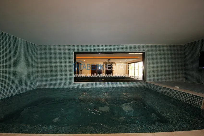 1+1 apartment in famous Mahmutlar 21 